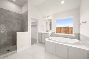 517 Geyser Trl, McGregor, TX 76657 - Photo 17