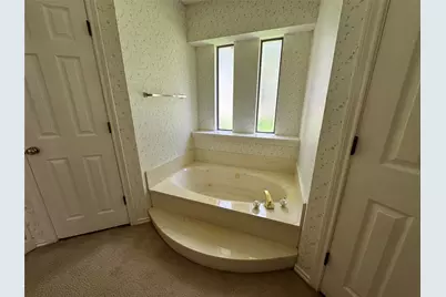 7904 N Buttercup Circle N, Fort Worth, TX 76123 - Photo 11