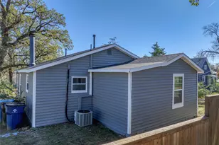 1301 S Scullin Ave, Denison, TX 75020 - Photo 25