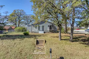 1301 S Scullin Ave, Denison, TX 75020 - Photo 5