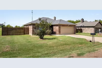 1002 Baker Lane, Mabank, TX 75147 - Photo 3