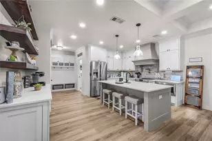 2811 San Gabriel Dr, Granbury, TX 76048 - Photo 7