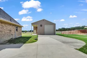 169 Pack Saddle Trail, Weatherford, TX 76088 - Photo 11