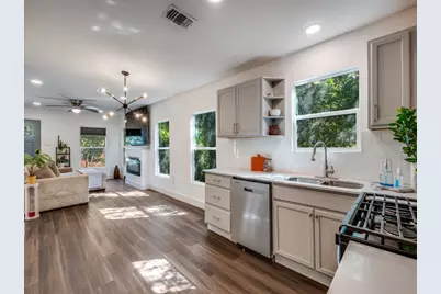 3027 Southland Street, Dallas, TX 75215 - Photo 11