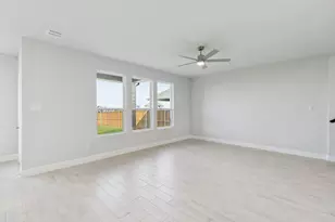 1318 Middlebrooks Dr, Forney, TX 75126 - Photo 9