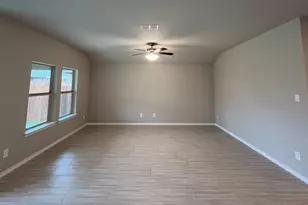 8453 Hollymead Ln, Fort Worth, TX 76131 - Photo 5