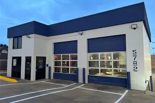 5782 W Pleasant Ridge Rd, Arlington, TX 76016 - Photo 1