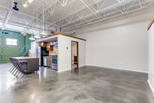 1813 Clarence St, Dallas, TX 75215 - Photo 3