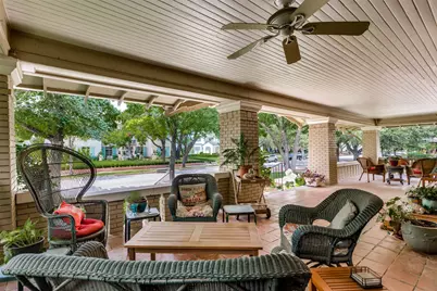 1351 Mistletoe Drive, Fort Worth, TX 76110 - Photo 3