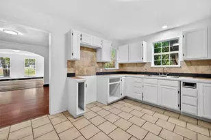 205 W Bond St, Denison, TX 75020 - Photo 17