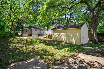 205 W Bond Street, Denison, TX 75020 - Photo 21