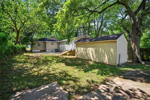 205 W Bond St, Denison, TX 75020 - Photo 21