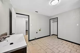 205 W Bond St, Denison, TX 75020 - Photo 21