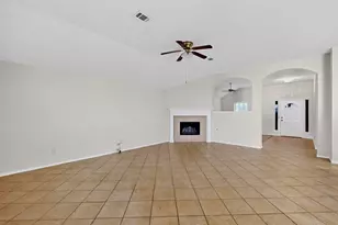 2039 Pecan Creek Dr, Mesquite, TX 75181 - Photo 9