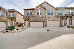 520 Lk Pt Dr, Weatherford, TX 76087 - Photo 1