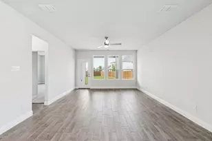 1306 Middlebrooks Dr, Forney, TX 75126 - Photo 9