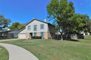 219 Wildfire Dr, Lewisville, TX 75067 - Photo 3