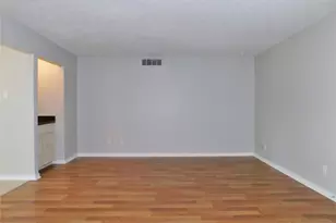 219 Wildfire Dr, Lewisville, TX 75067 - Photo 9