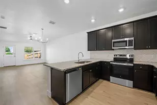 1118 S College Ave, Troy, TX 76579 - Photo 5