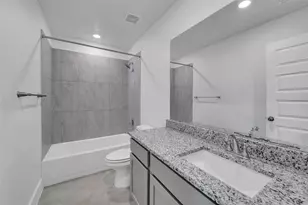 1110 S College Ave, Troy, TX 76579 - Photo 13