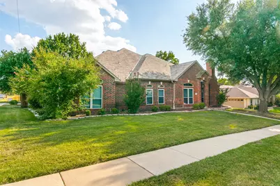 1801 Fern Court, Grapevine, TX 76051 - Photo 1