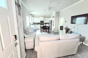 1201 Summerset Ln, Burleson, TX 76028 - Photo 5