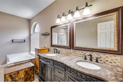 337 Sweet Leaf Lane, Lake Dallas, TX 75065 - Photo 15