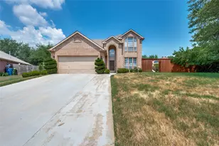337 Sweet Leaf Ln, Lake Dallas, TX 75065 - Photo 1