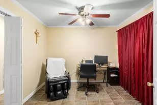 1318 Brook Valley Ln, Dallas, TX 75232 - Photo 17