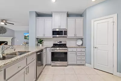 1405 Summit View Lane, Little Elm, TX 76227 - Photo 17