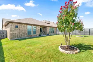 1405 Summit View Ln, Little Elm, TX 76227 - Photo 29