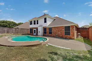 1705 Clover Hill Rd, Mansfield, TX 76063 - Photo 1
