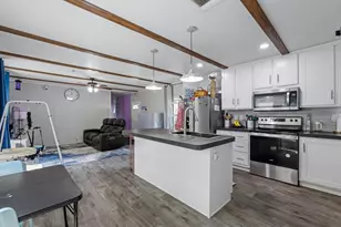 234 Red Robin Rd, Gun Barrel City, TX 75156 - Photo 5