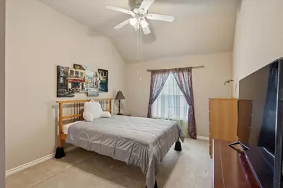 8205 Painted Tree Trail, Fort Worth, TX 76131 - Photo 15