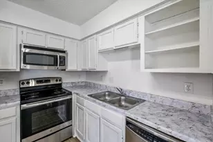 9835 Walnut St, Dallas, TX 75243 - Photo 13