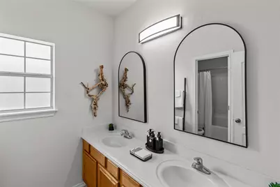 525 McKittrick Court, Godley, TX 76044 - Photo 17