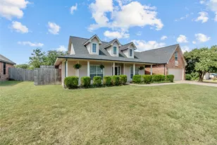 525 McKittrick Ct, Godley, TX 76044 - Photo 27