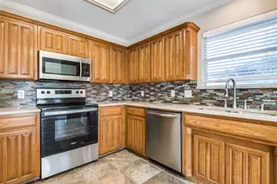 6804 Glendale Dr, Arlington, TX 76017 - Photo 13