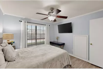 324 W Harwood Road #A, Hurst, TX 76054 - Photo 17