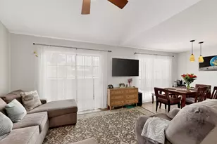 324 W Harwood Rd, Hurst, TX 76054 - Photo 9