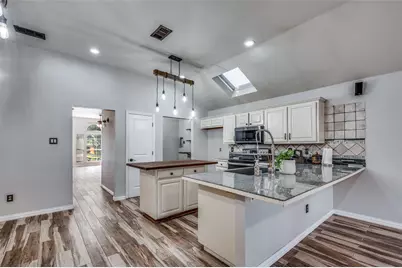 5005 Bradley Lane, Arlington, TX 76017 - Photo 9