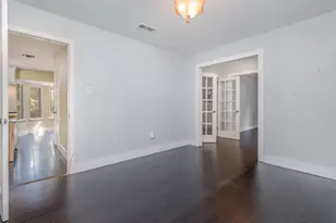 2308 Westwood Dr, Arlington, TX 76012 - Photo 9