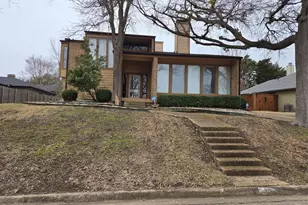 213 Sovereign Ct, Rockwall, TX 75032 - Photo 1