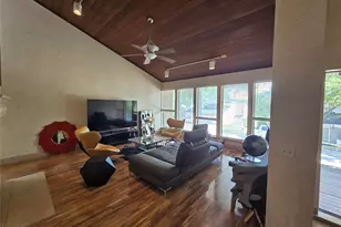 213 Sovereign Ct, Rockwall, TX 75032 - Photo 5