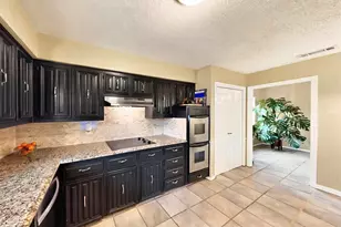 11142 Cactus Ln, Dallas, TX 75238 - Photo 13