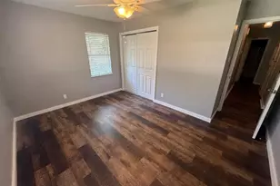 300 S Joyce St, Lacy Lakeview, TX 76705 - Photo 5