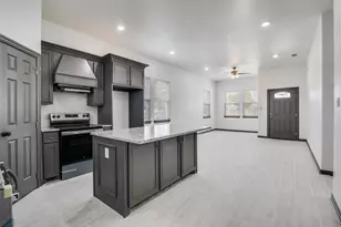 705 Lakeland Dr, West Tawakoni, TX 75474 - Photo 5