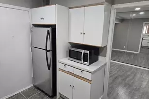 7812 Royal Ln, Dallas, TX 75230 - Photo 5