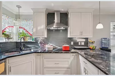 7813 Creek Wood Drive, Rowlett, TX 75089 - Photo 17