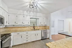 6736 Starnes Rd, North Richland Hills, TX 76182 - Photo 13